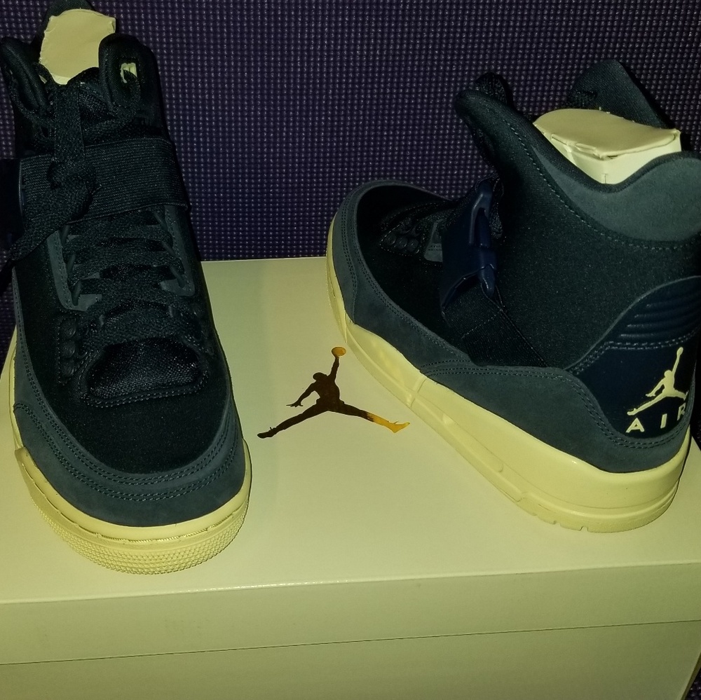 Women's Air Jordan Retro 3